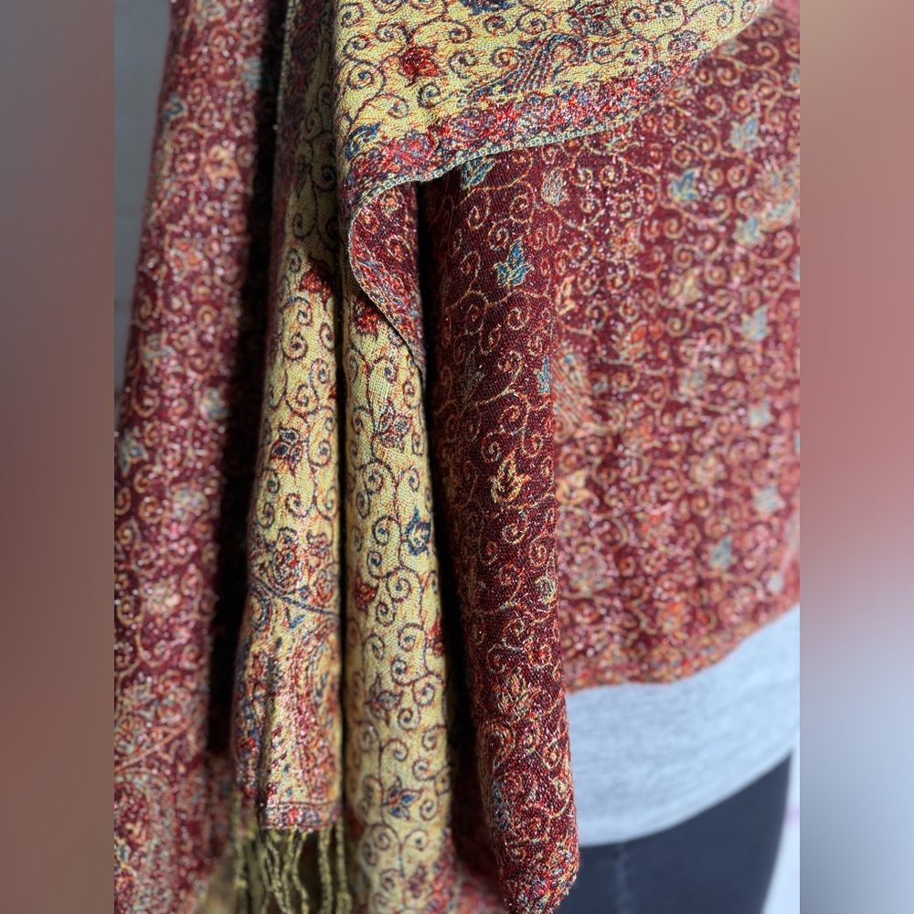 BINDYA 27” x 73” Metallic Thread Rust Gold Jaal Paisley 
Reversible Shawl Wrap - Picture 14 of 16